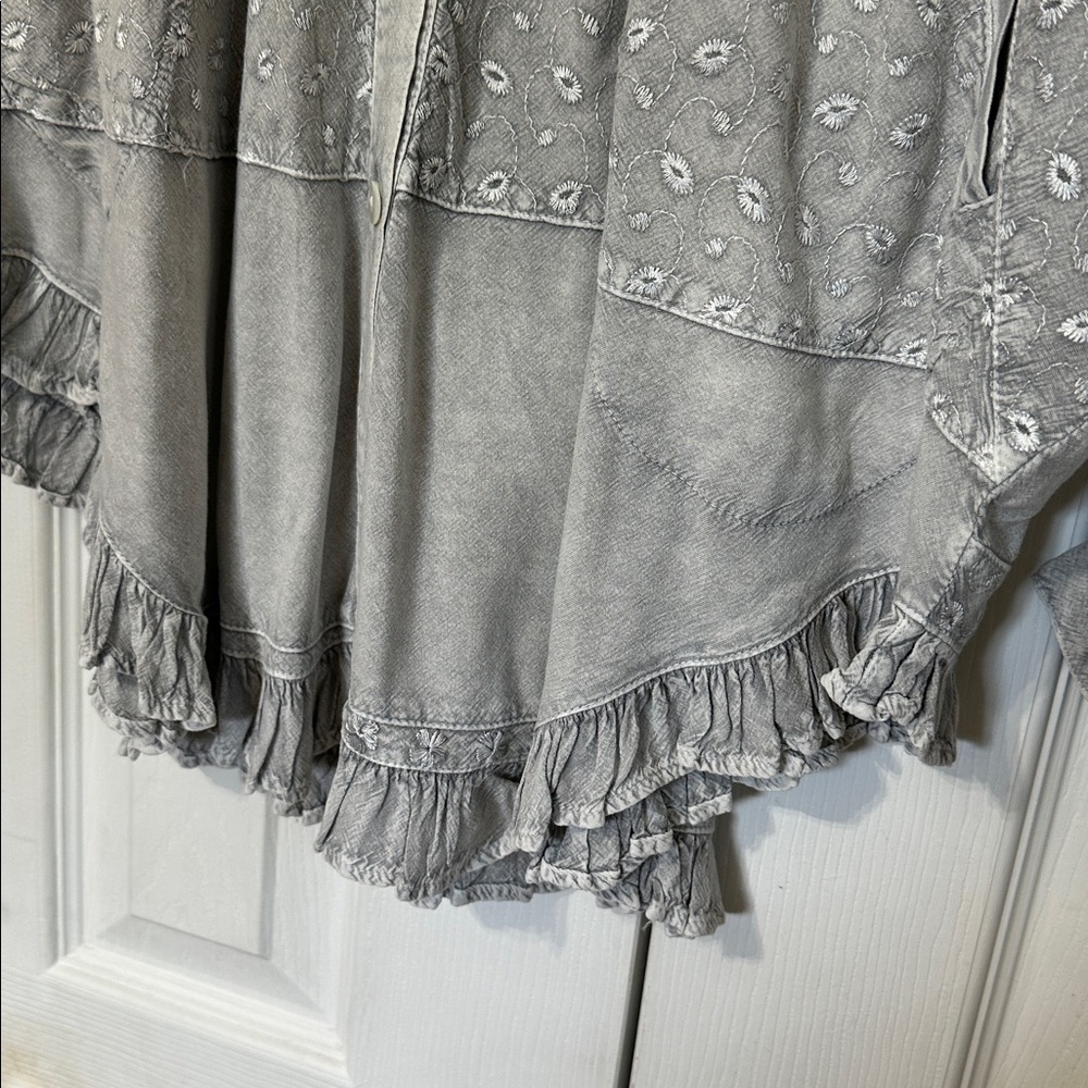 Elegant Gray Embroidered Button Down Shirt - Picture 9 of 13